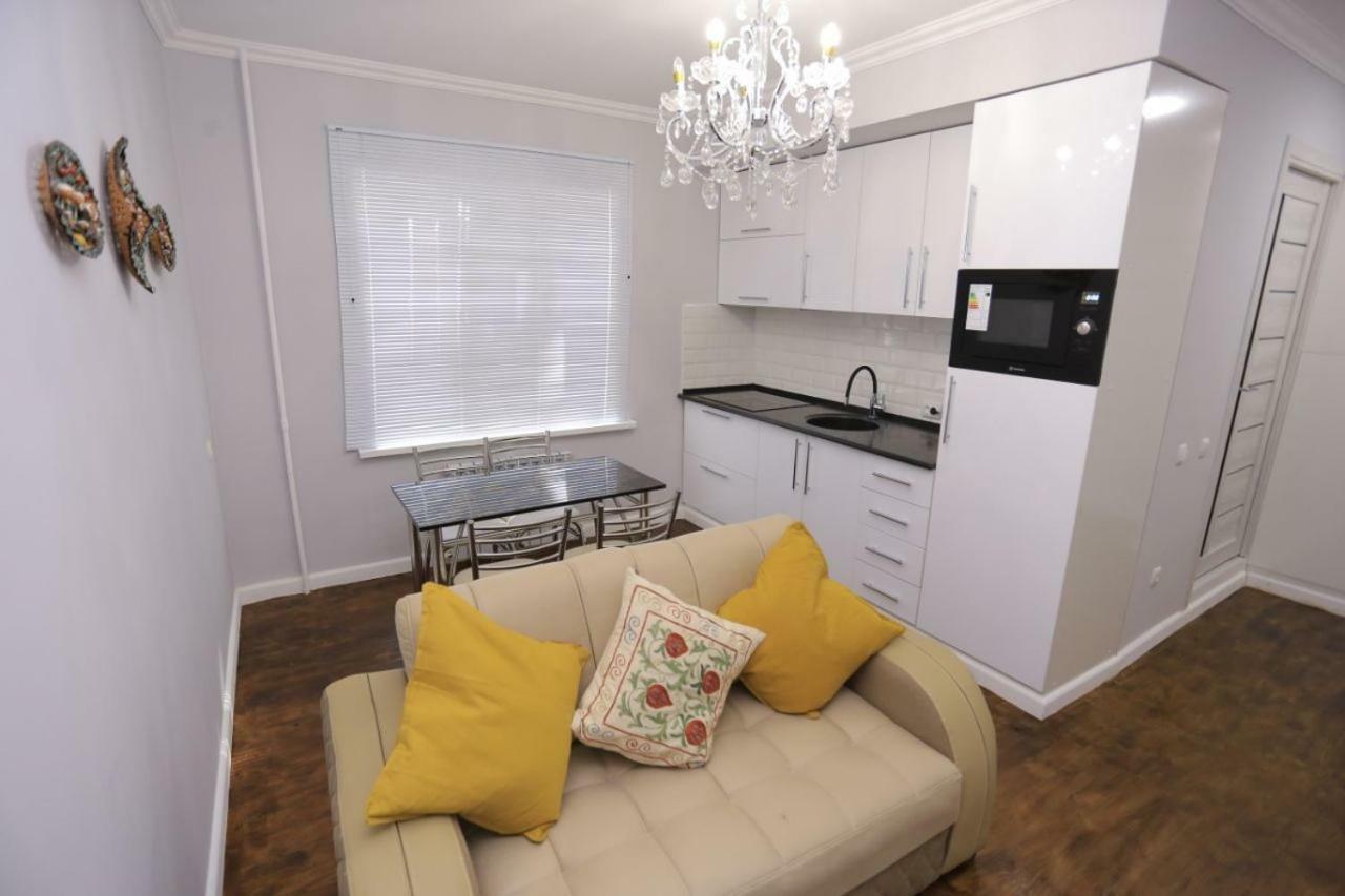 Luxury 2 Bedrooms Apartment Walking Distance From Gur-Emir ซามาร์คันด์ ภายนอก รูปภาพ