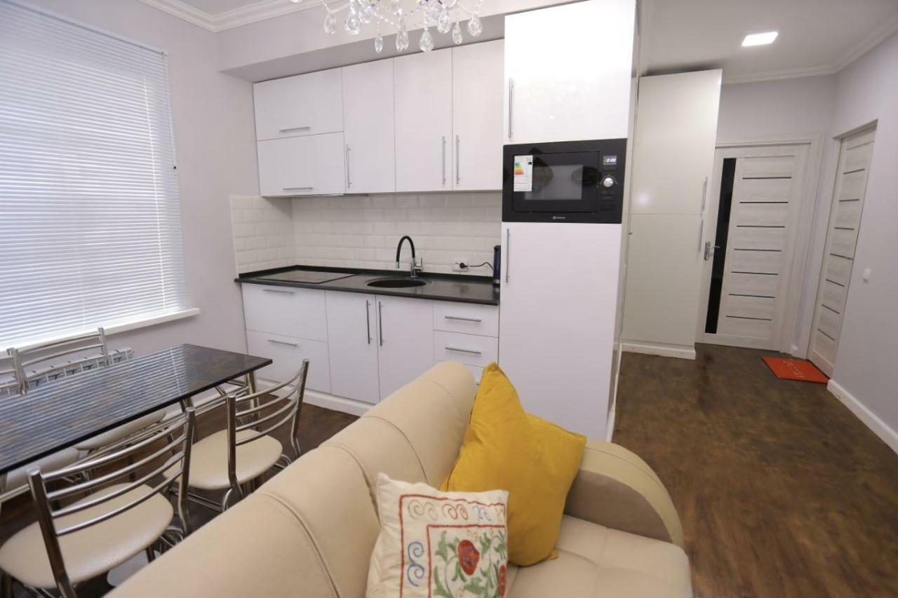 Luxury 2 Bedrooms Apartment Walking Distance From Gur-Emir ซามาร์คันด์ ภายนอก รูปภาพ