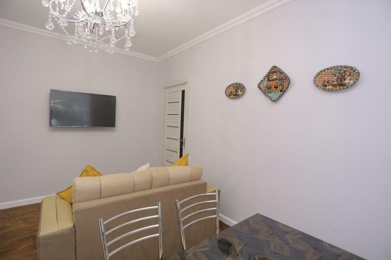 Luxury 2 Bedrooms Apartment Walking Distance From Gur-Emir ซามาร์คันด์ ภายนอก รูปภาพ